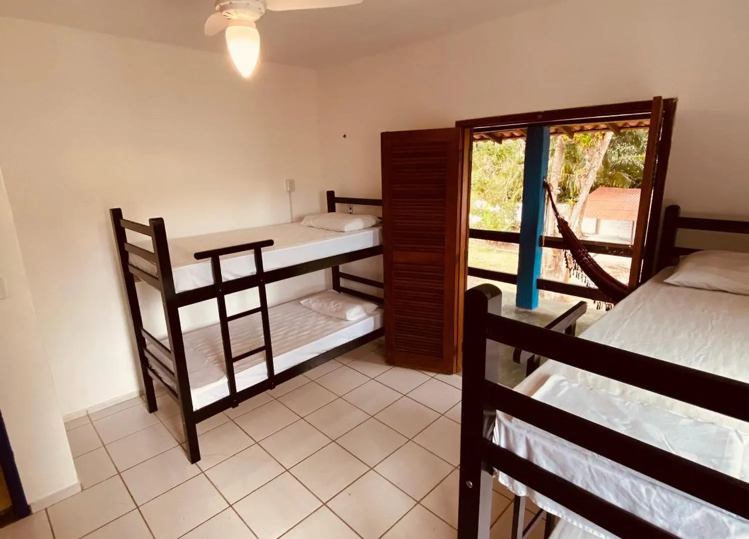 Adios Amigos Hostel 塞古罗港
